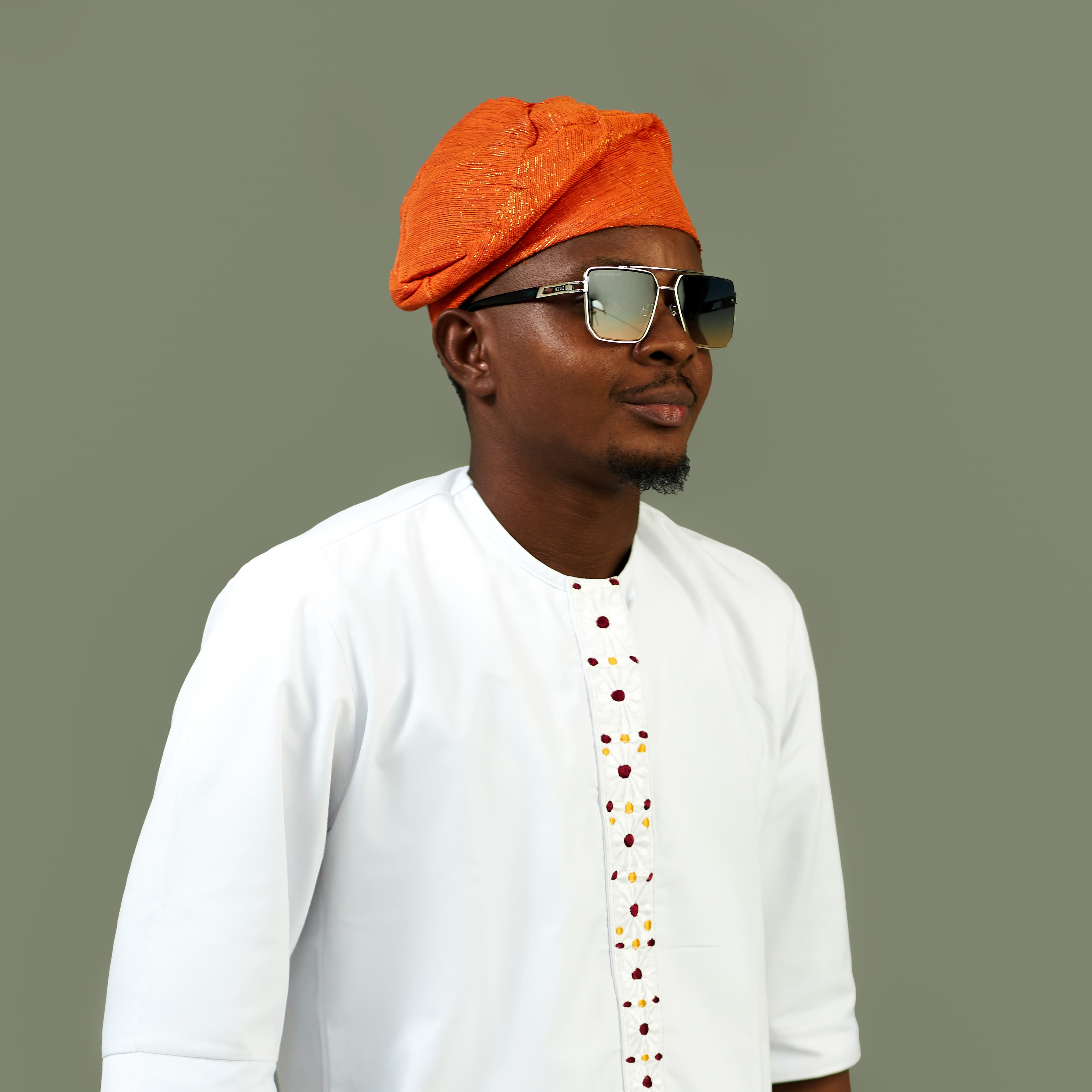 Oluwajuwon Amos (Juwon Vamous) - Founder of Slarrt creative agency